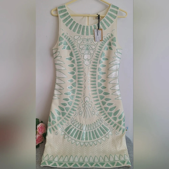 New With Tag Molly Bracken Sequin Embroidered Shift Mini Dress Size Small - Picture 1 of 8